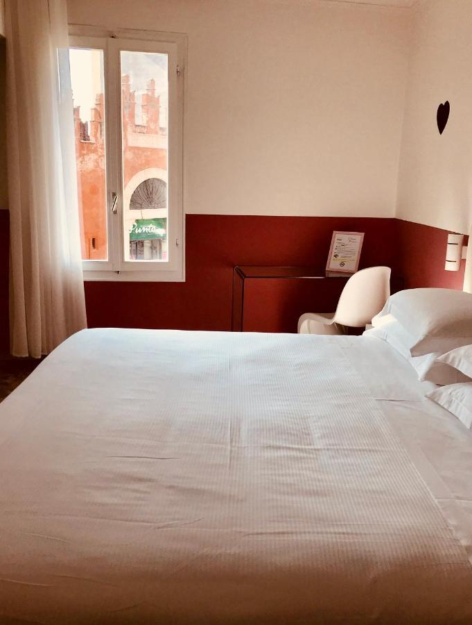 Dolce Verona Suites Екстер'єр фото